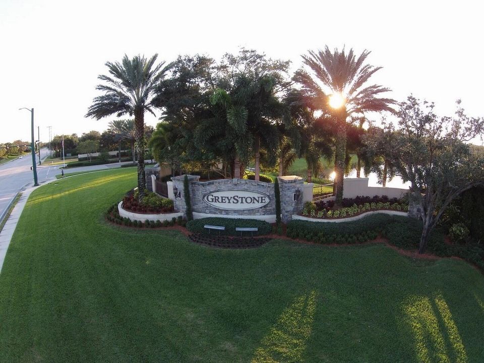 For Sale: $479,900 (4 beds, 3 baths, 2108 Square Feet)