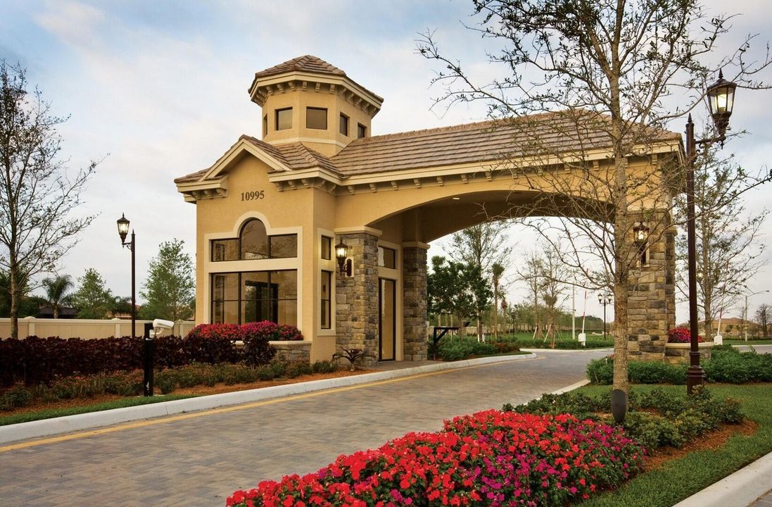 For Sale: $479,900 (4 beds, 3 baths, 2108 Square Feet)