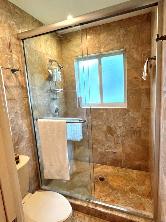 Active With Contract: $1,395,000 (5 beds, 3 baths, 2347 Square Feet)