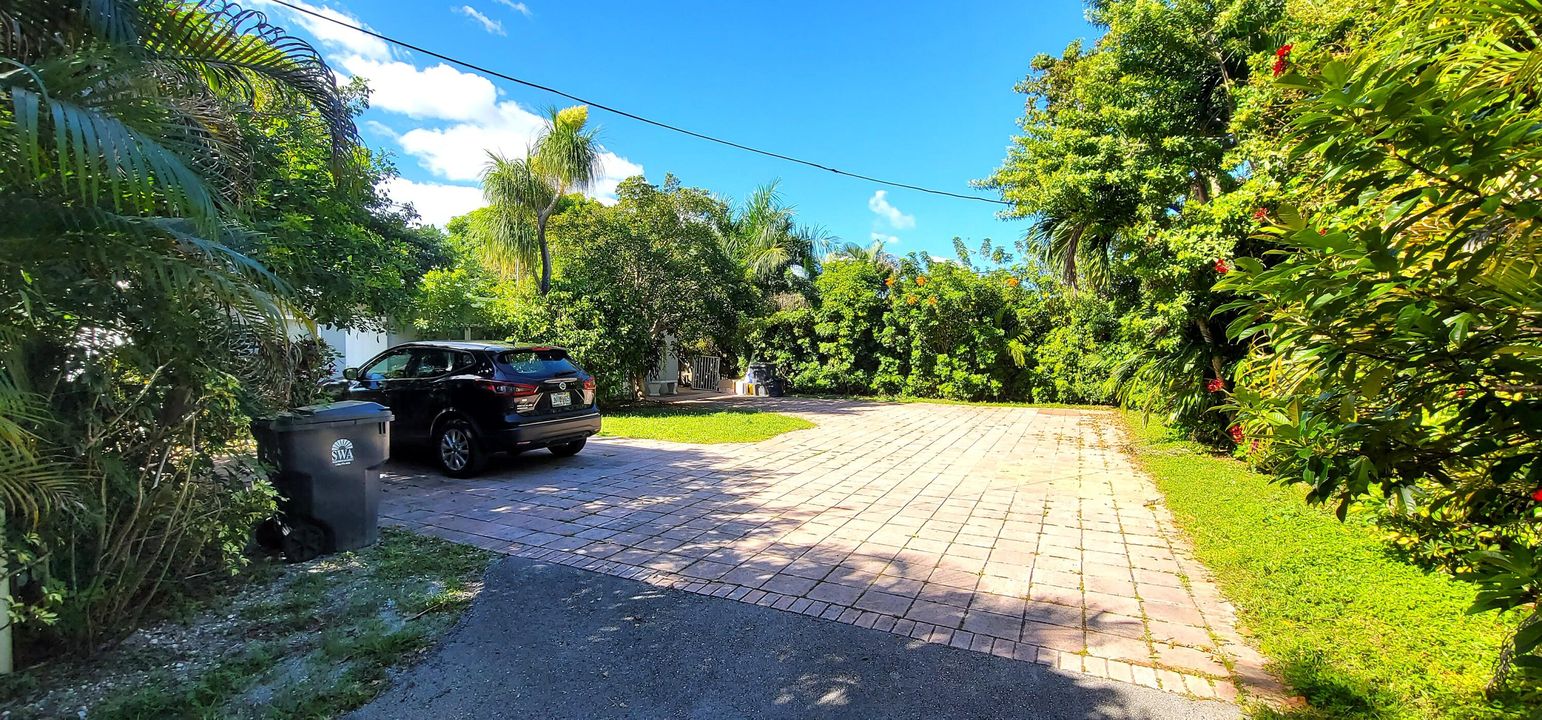 For Rent: $1,500 (1 beds, 1 baths, 484 Square Feet)