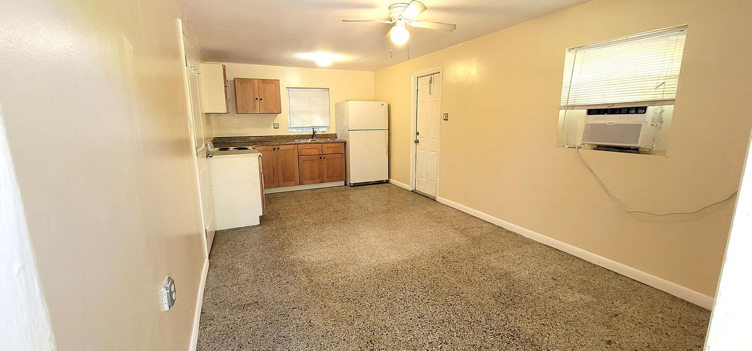 For Rent: $1,500 (1 beds, 1 baths, 484 Square Feet)