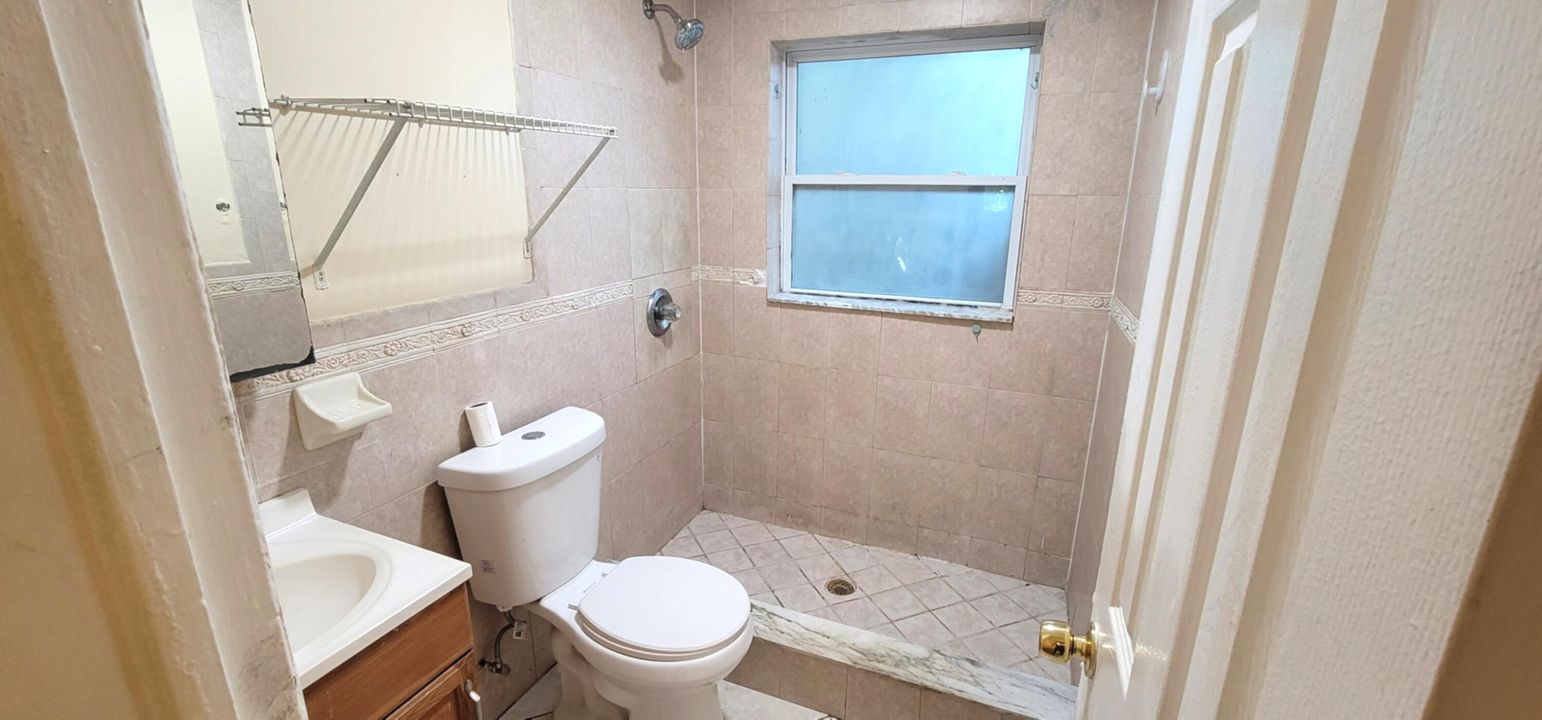 For Rent: $1,500 (1 beds, 1 baths, 484 Square Feet)