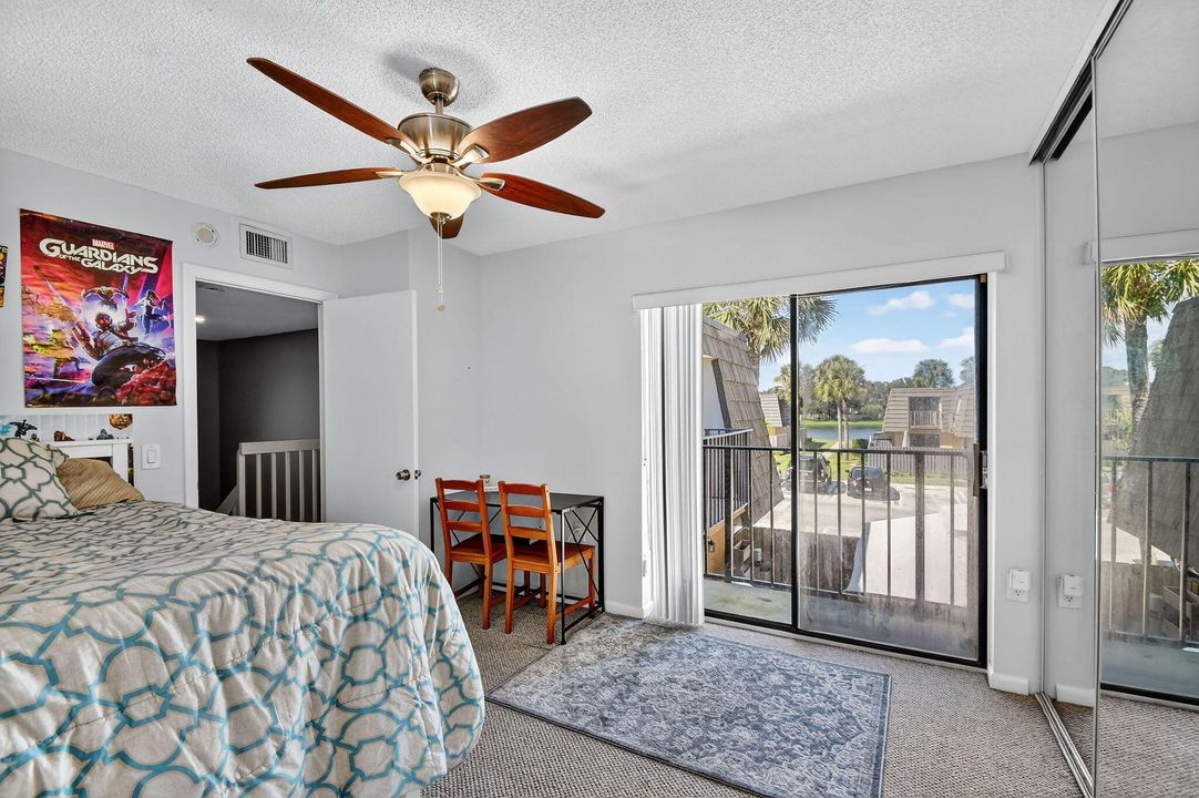 For Sale: $315,000 (2 beds, 2 baths, 1236 Square Feet)