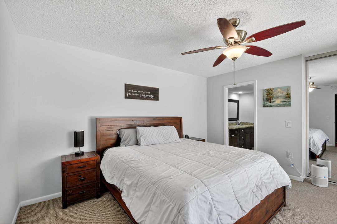 For Sale: $315,000 (2 beds, 2 baths, 1236 Square Feet)