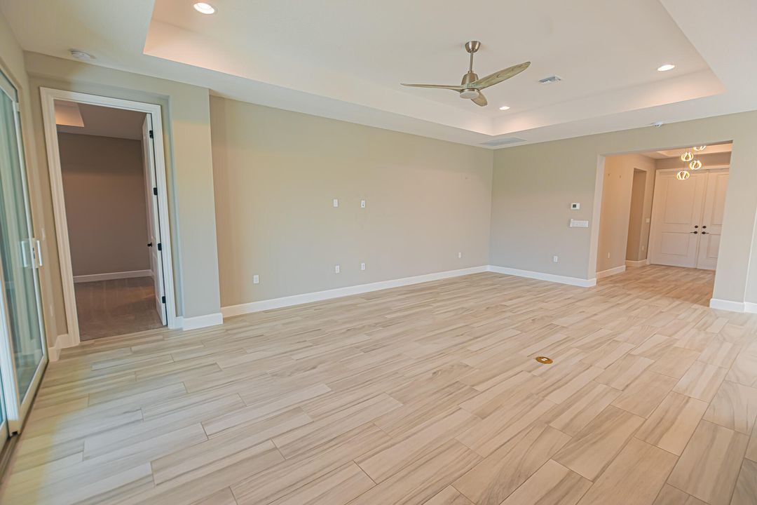 For Sale: $719,900 (3 beds, 2 baths, 2157 Square Feet)