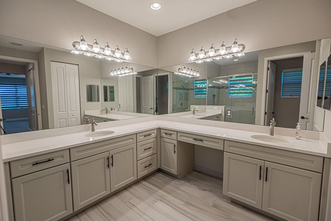 For Sale: $719,900 (3 beds, 2 baths, 2157 Square Feet)