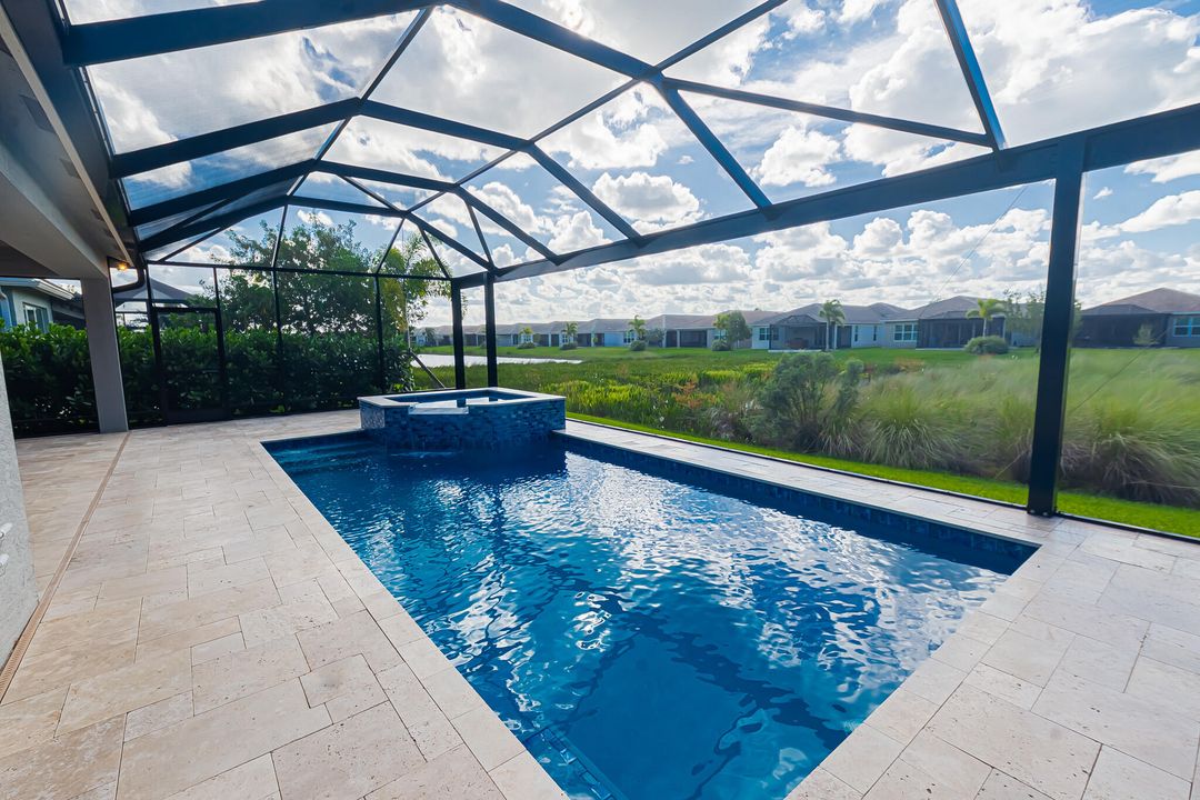 For Sale: $719,900 (3 beds, 2 baths, 2157 Square Feet)