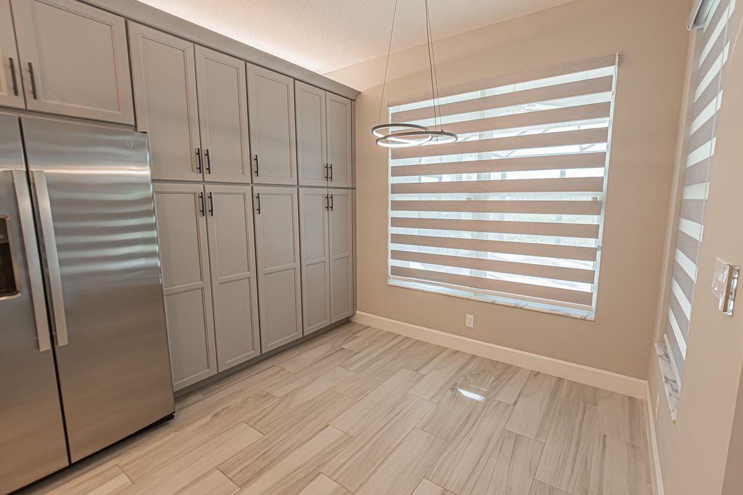 For Sale: $719,900 (3 beds, 2 baths, 2157 Square Feet)