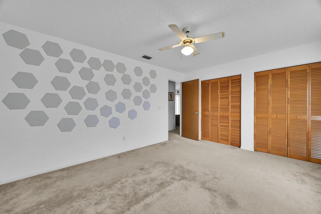 Active With Contract: $359,900 (3 beds, 2 baths, 1480 Square Feet)