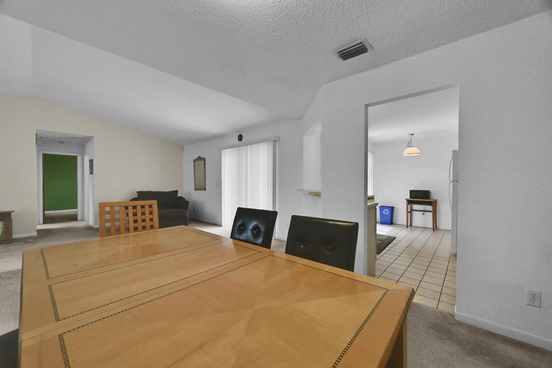 Active With Contract: $359,900 (3 beds, 2 baths, 1480 Square Feet)