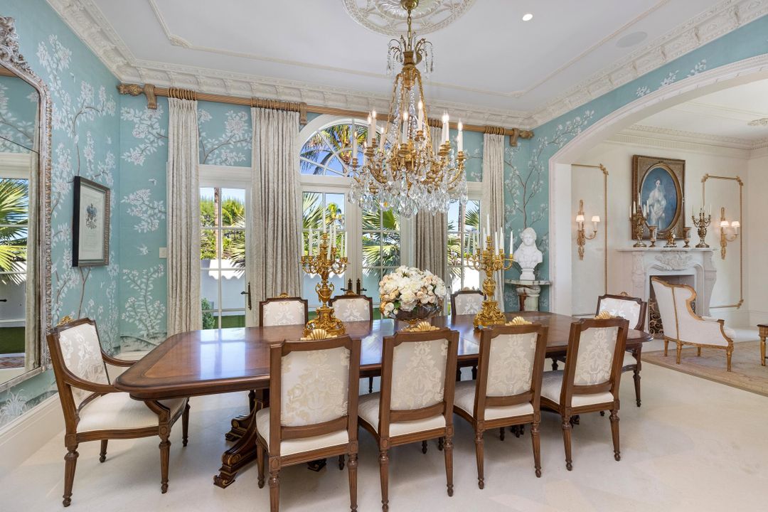 待售: $59,500,000 (5 贝兹, 6 浴室, 8723 平方英尺)