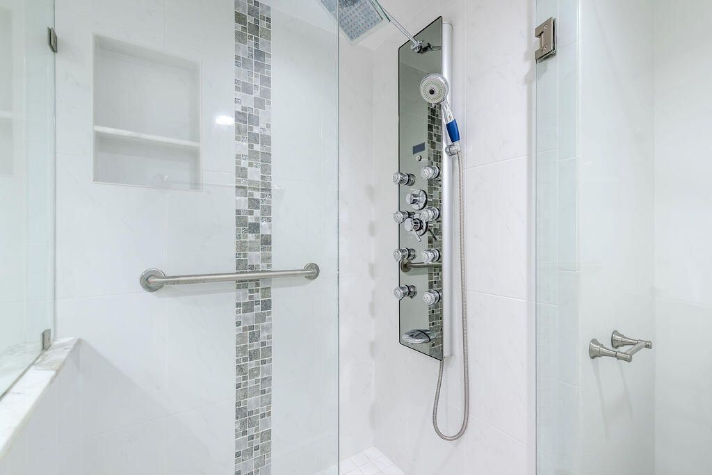 На продажу: $199,000 (2 спален, 2 ванн, 1311 Квадратных фут)