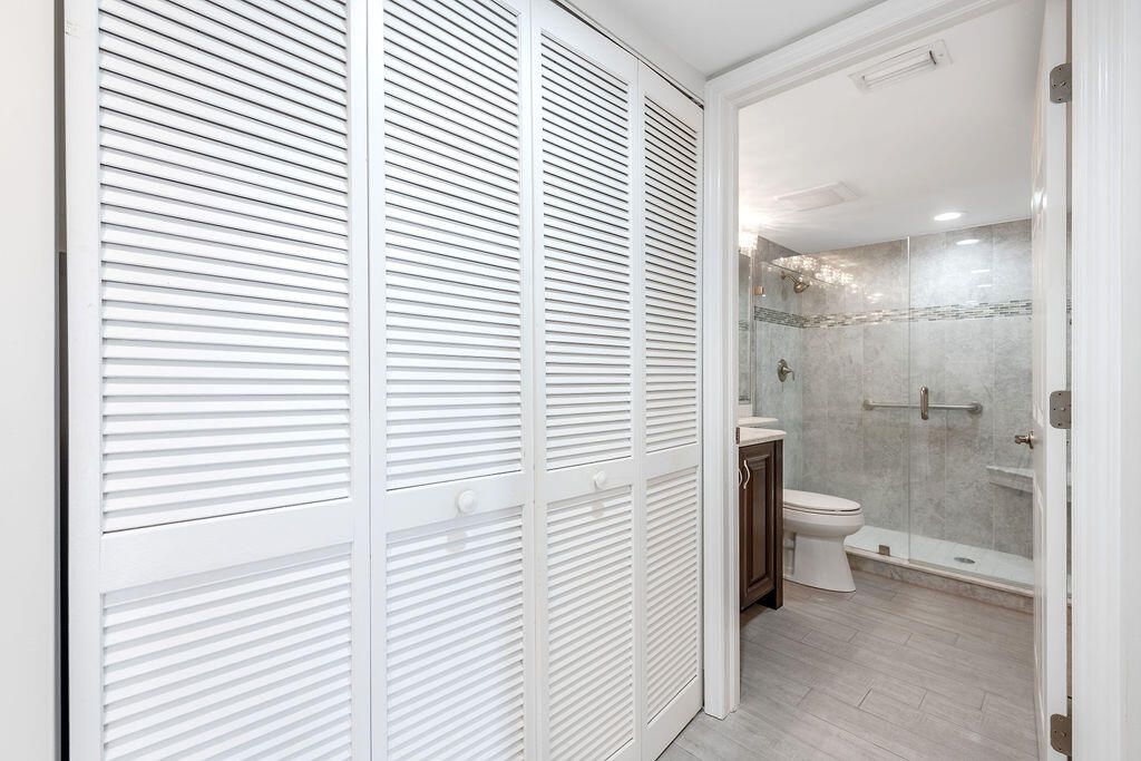 На продажу: $199,000 (2 спален, 2 ванн, 1311 Квадратных фут)