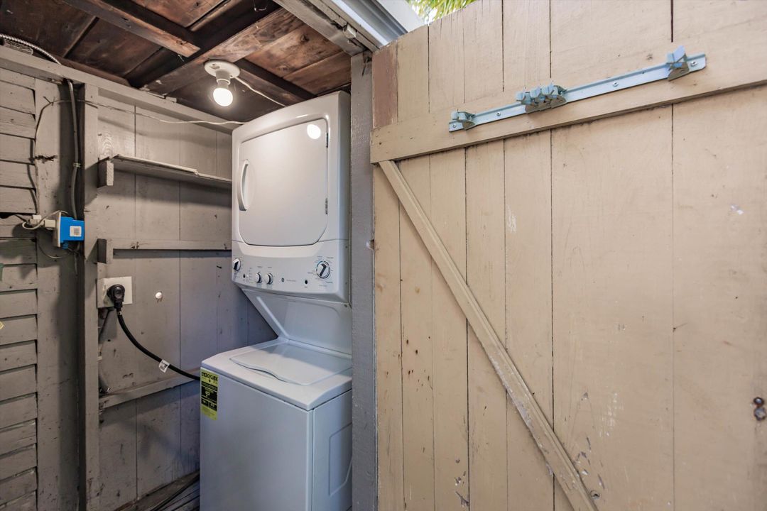 Activo con contrato: $1,849 (2 camas, 1 baños, 880 Pies cuadrados)