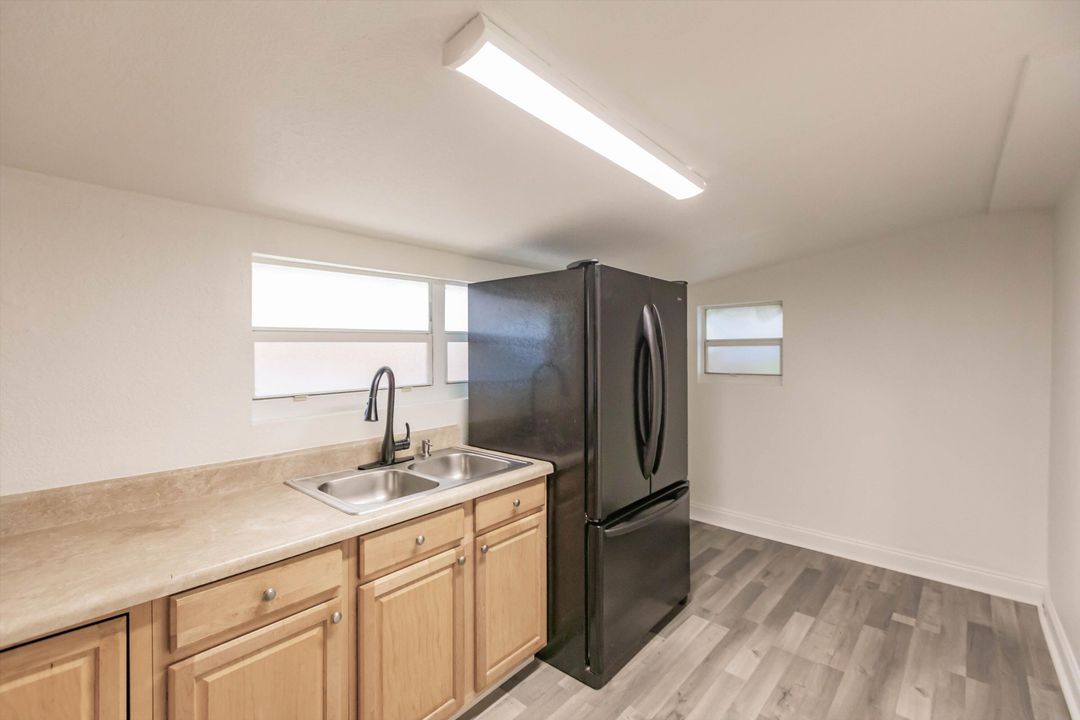 Activo con contrato: $1,849 (2 camas, 1 baños, 880 Pies cuadrados)