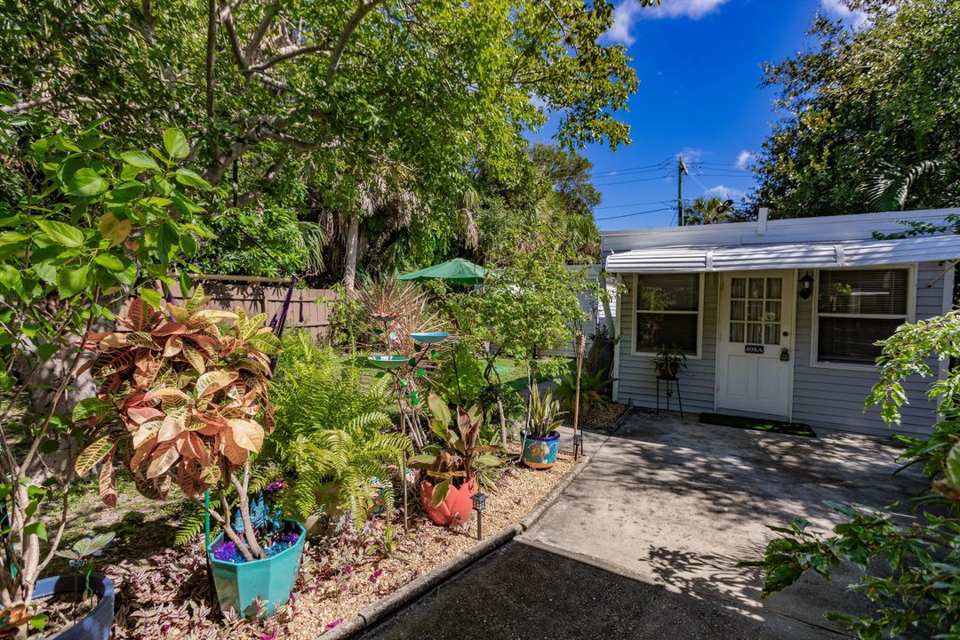 Activo con contrato: $1,849 (2 camas, 1 baños, 880 Pies cuadrados)