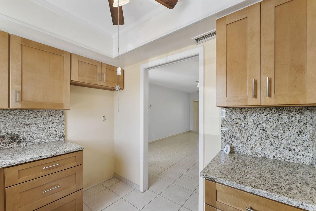 For Sale: $99,000 (1 beds, 1 baths, 612 Square Feet)