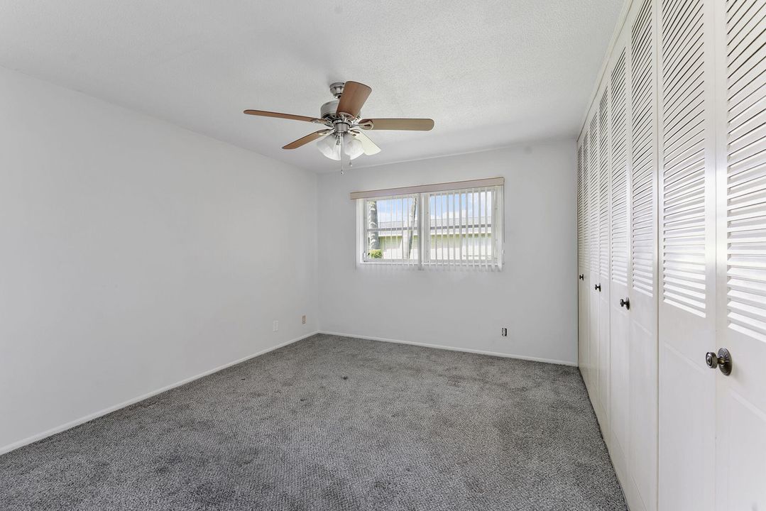 For Sale: $99,000 (1 beds, 1 baths, 612 Square Feet)