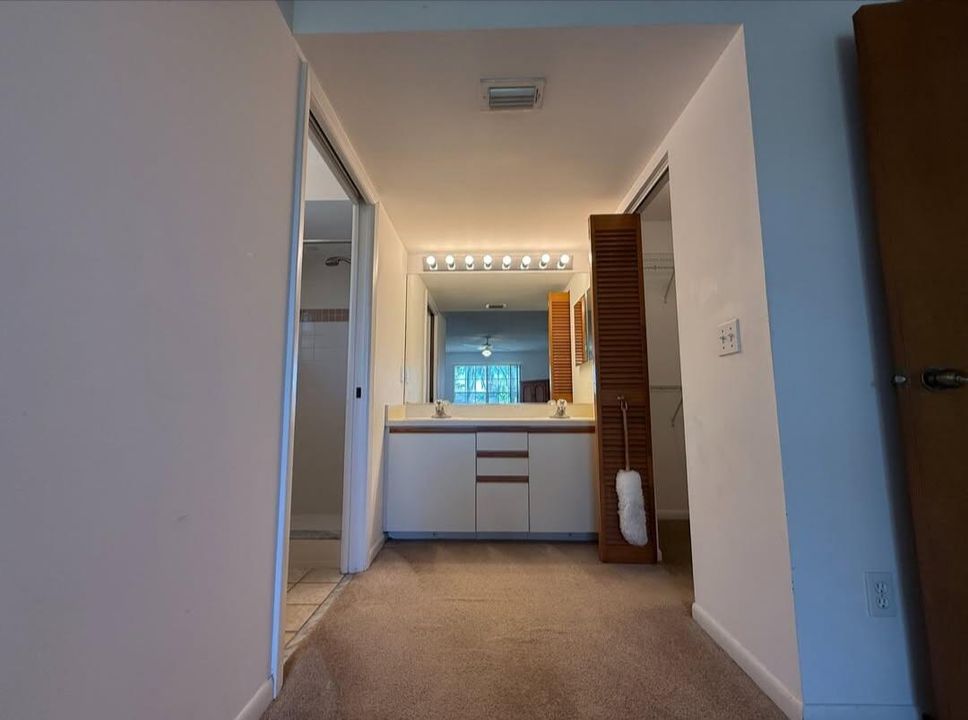 Active With Contract: $359,900 (3 beds, 2 baths, 1480 Square Feet)