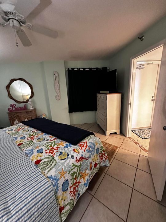 For Sale: $269,900 (1 beds, 1 baths, 600 Square Feet)