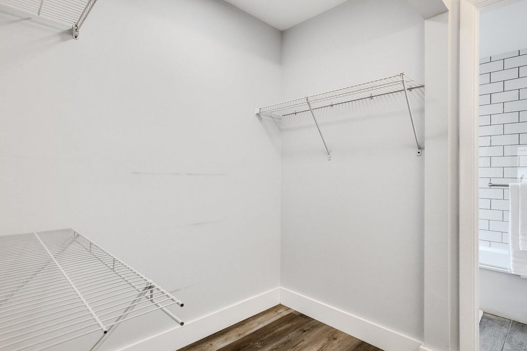 For Rent: $5,000 (3 beds, 2 baths, 1300 Square Feet)