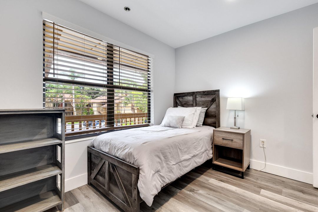 For Rent: $5,000 (3 beds, 2 baths, 1300 Square Feet)