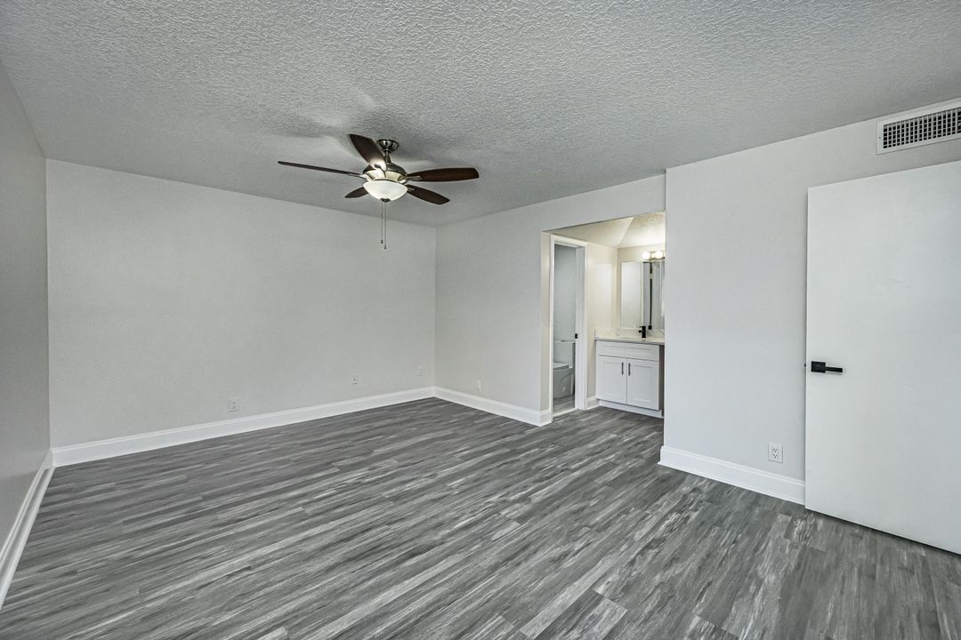 For Sale: $225,000 (2 beds, 2 baths, 1023 Square Feet)