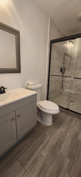 For Rent: $2,450 (2 beds, 2 baths, 1100 Square Feet)