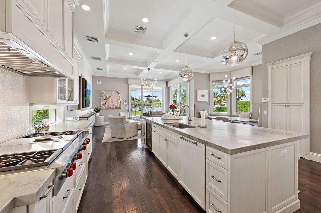 For Sale: $14,250,000 (5 beds, 6 baths, 6471 Square Feet)