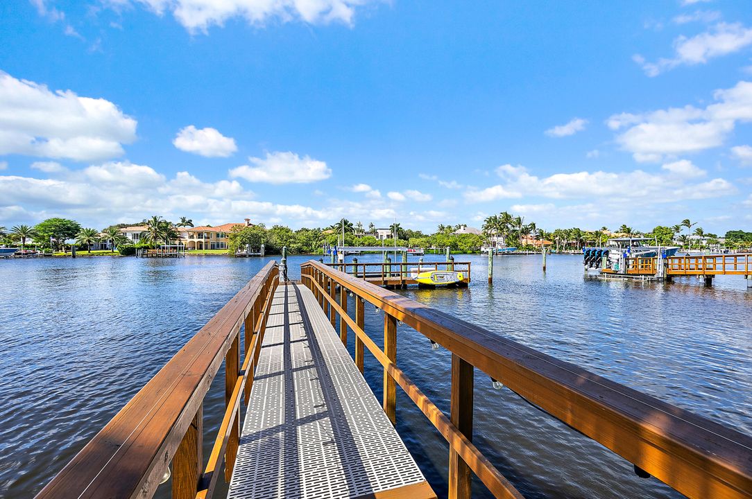 For Sale: $14,250,000 (5 beds, 6 baths, 6471 Square Feet)