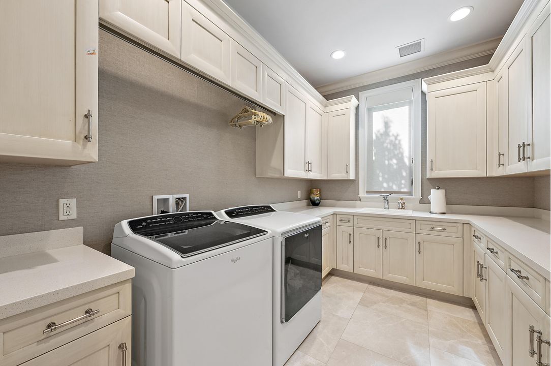 For Sale: $14,250,000 (5 beds, 6 baths, 6471 Square Feet)