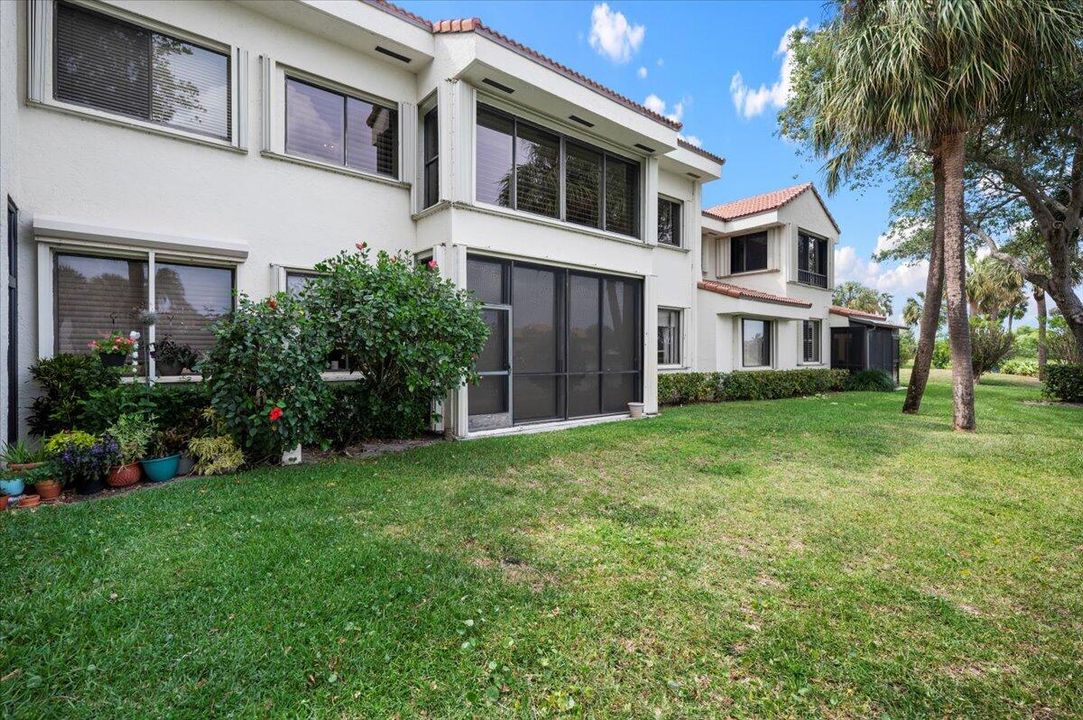 For Rent: $6,900 (2 beds, 2 baths, 1550 Square Feet)