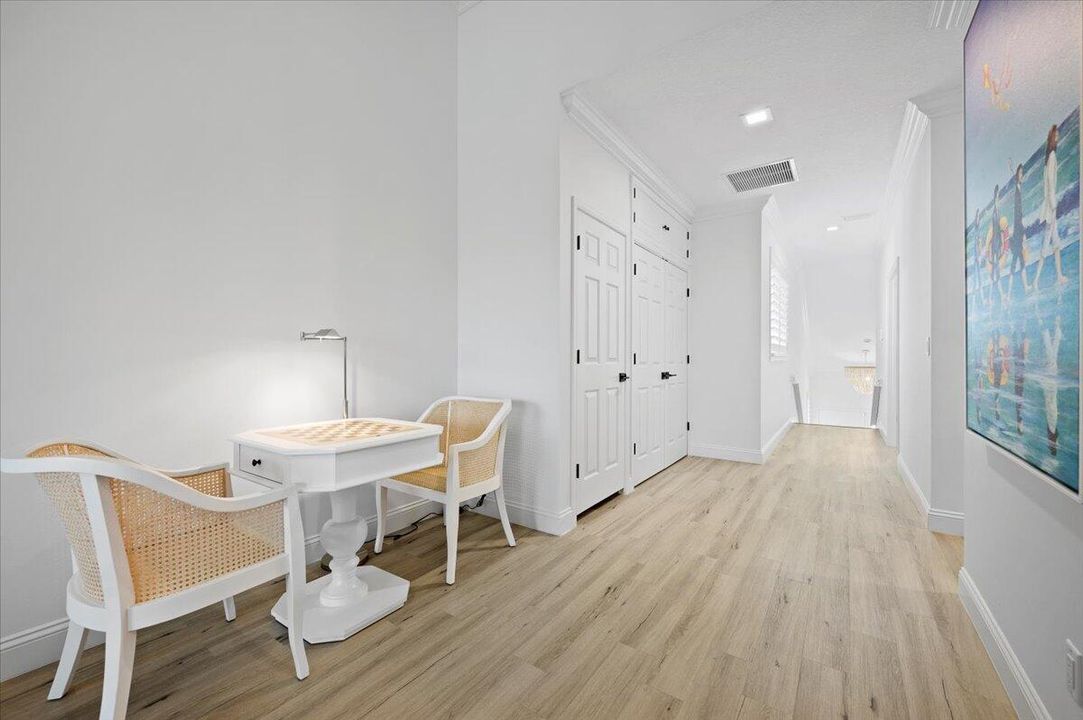 For Rent: $6,900 (2 beds, 2 baths, 1550 Square Feet)