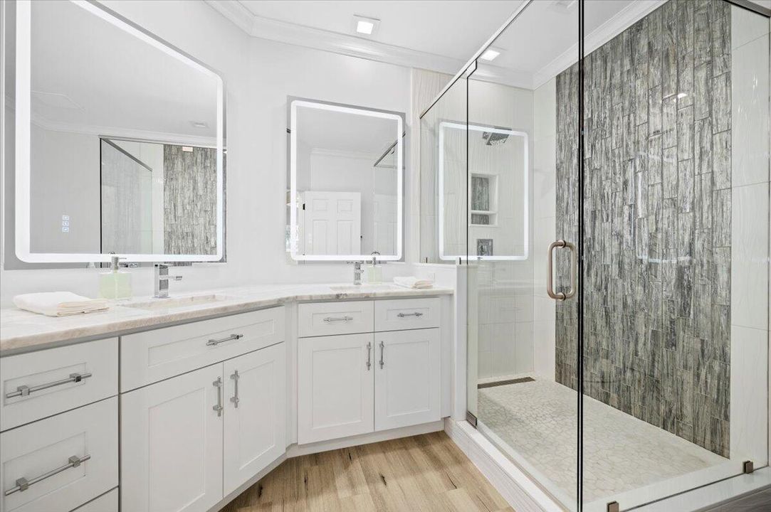 For Rent: $6,900 (2 beds, 2 baths, 1550 Square Feet)