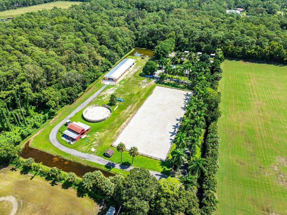 For Sale: $2,495,000 (3 beds, 2 baths, 2320 Square Feet)