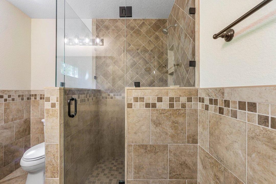 For Sale: $2,495,000 (3 beds, 2 baths, 2320 Square Feet)