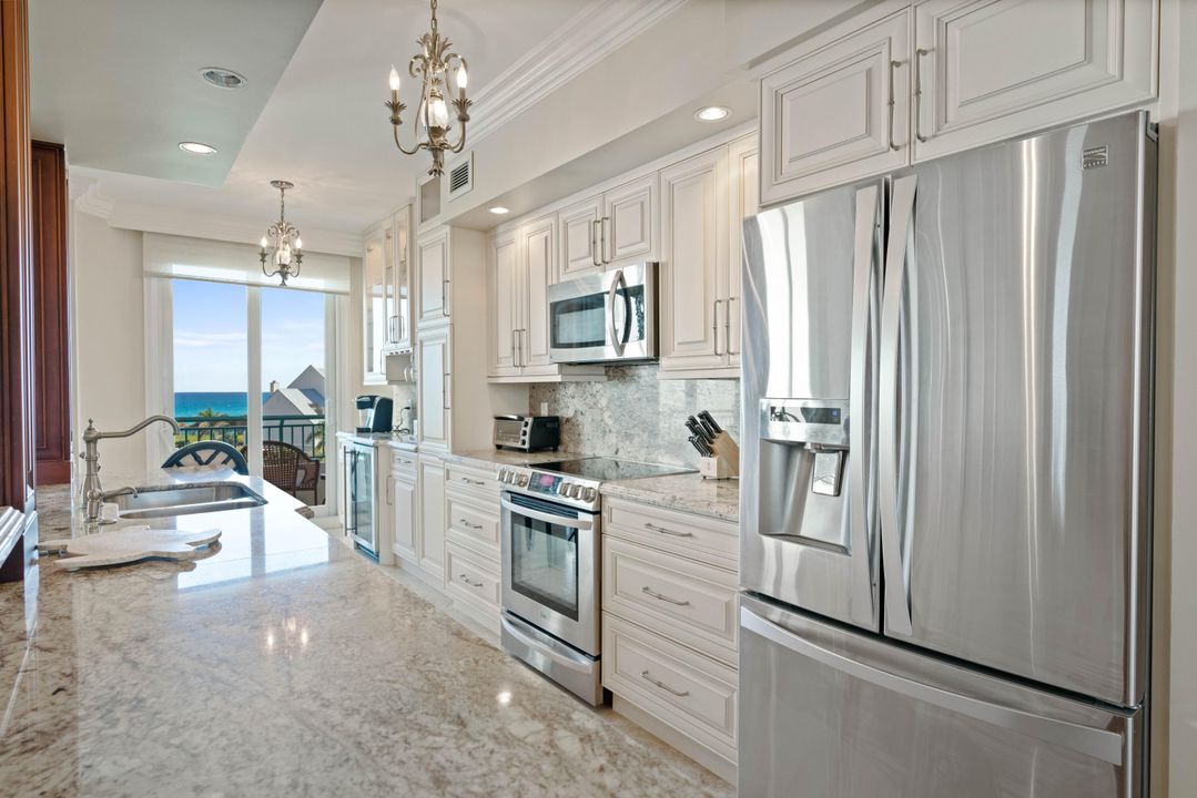 For Rent: $12,000 (3 beds, 2 baths, 1696 Square Feet)