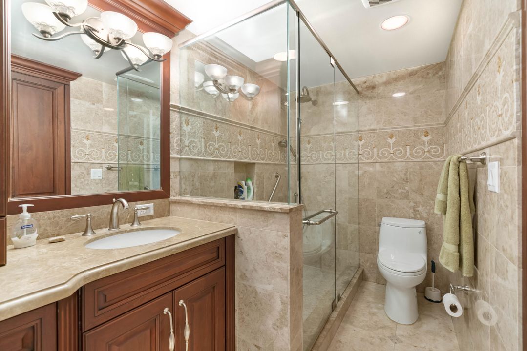 For Rent: $12,000 (3 beds, 2 baths, 1696 Square Feet)