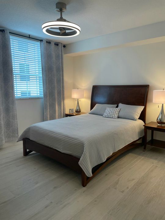 For Rent: $4,350 (2 beds, 2 baths, 1390 Square Feet)