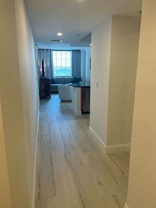 For Rent: $4,350 (2 beds, 2 baths, 1390 Square Feet)