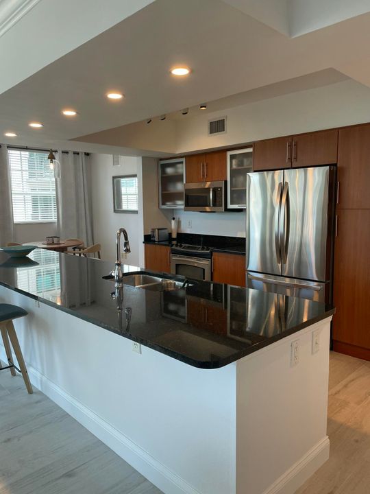 For Rent: $4,350 (2 beds, 2 baths, 1390 Square Feet)