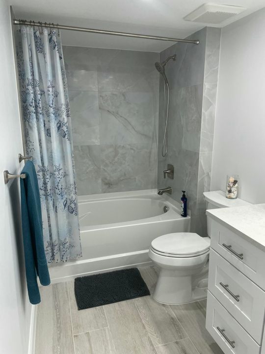 For Rent: $4,350 (2 beds, 2 baths, 1390 Square Feet)