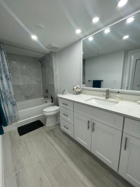 For Rent: $4,350 (2 beds, 2 baths, 1390 Square Feet)