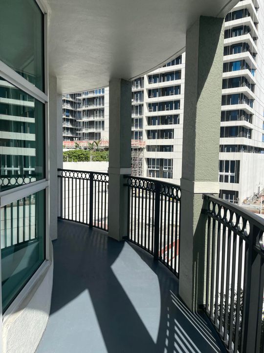 For Rent: $4,350 (2 beds, 2 baths, 1390 Square Feet)