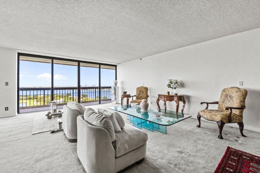 For Rent: $3,700 (3 beds, 2 baths, 2250 Square Feet)