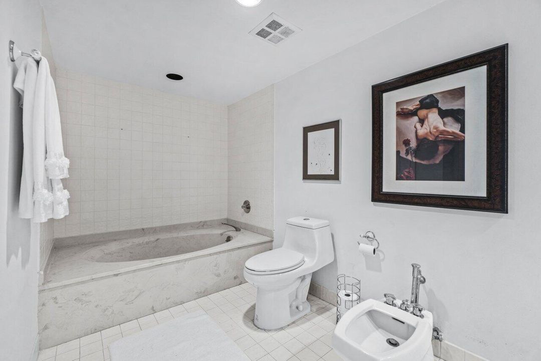 For Rent: $3,700 (3 beds, 2 baths, 2250 Square Feet)