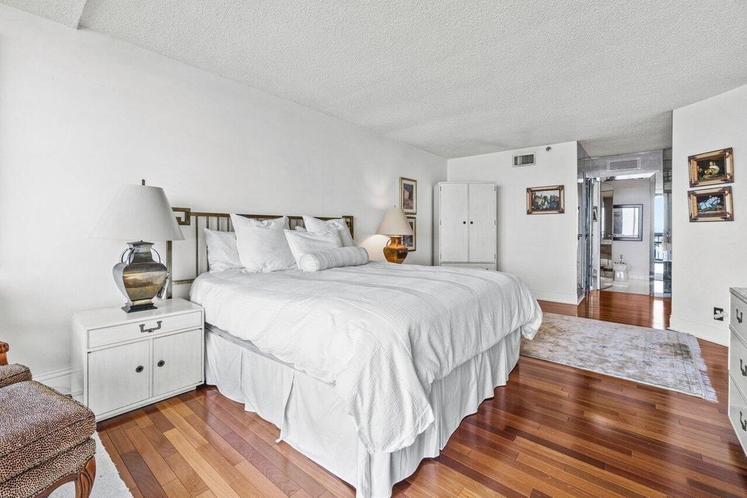 For Rent: $3,700 (3 beds, 2 baths, 2250 Square Feet)