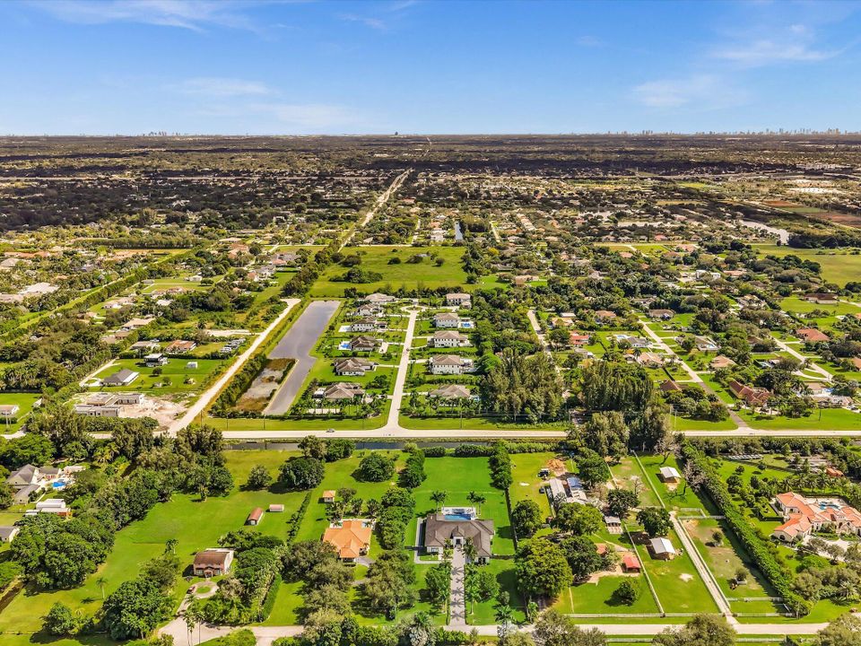 For Rent: $25,000 (5 beds, 6 baths, 5557 Square Feet)