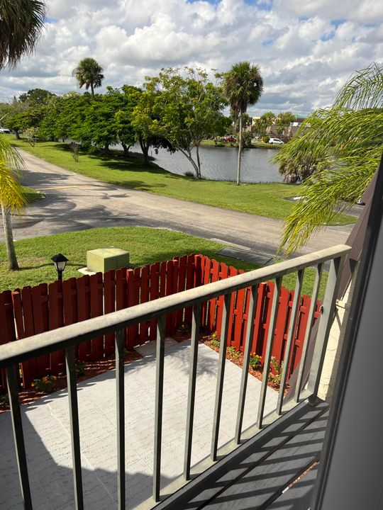 待售: $369,000 (2 贝兹, 2 浴室, 1344 平方英尺)