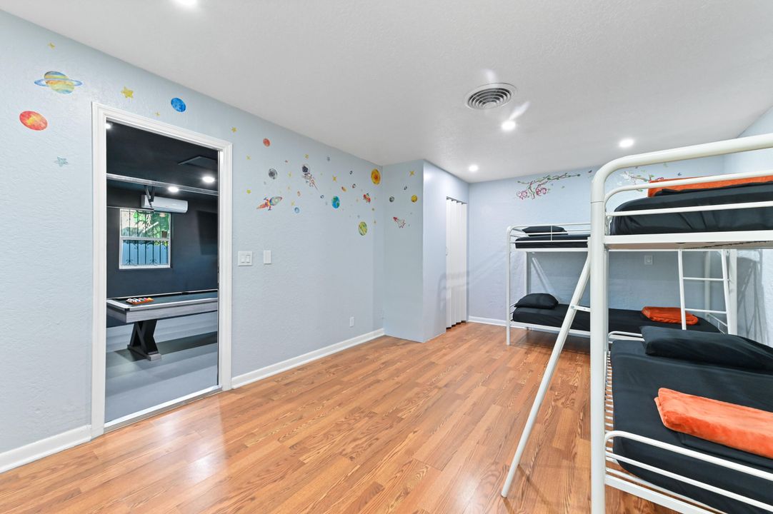 For Rent: $7,600 (5 beds, 3 baths, 1740 Square Feet)